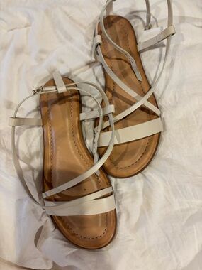Gianni Bini White Strappy Leather Sandals